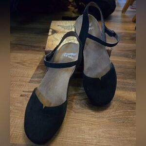 Dansko Rowan Mary Jane EU Women’s Size 38 Black Nubuck